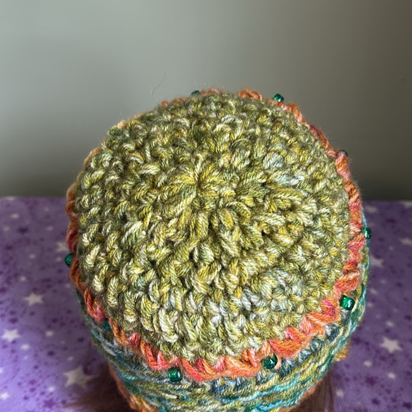 Colorful Crochet Flower beanie medium soft acrylic yarn new - Picture 6 of 10